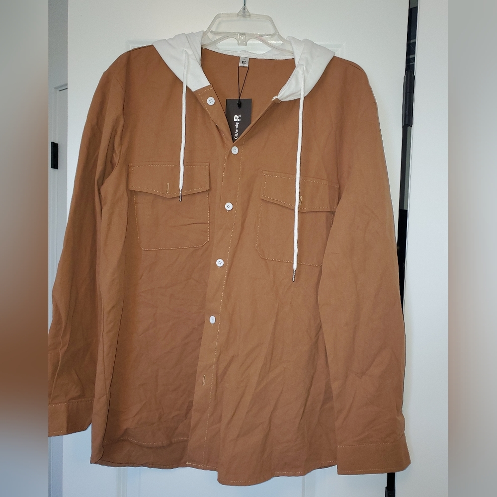 ChArmkpR button-up with hood